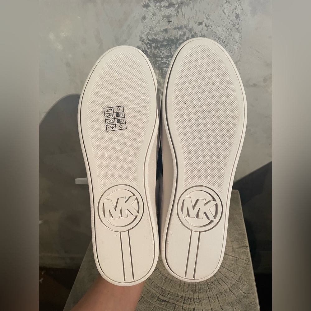 Michael Kors Poppy Lace Up Sneakers in Pale Ocean - Picture 7 of 9